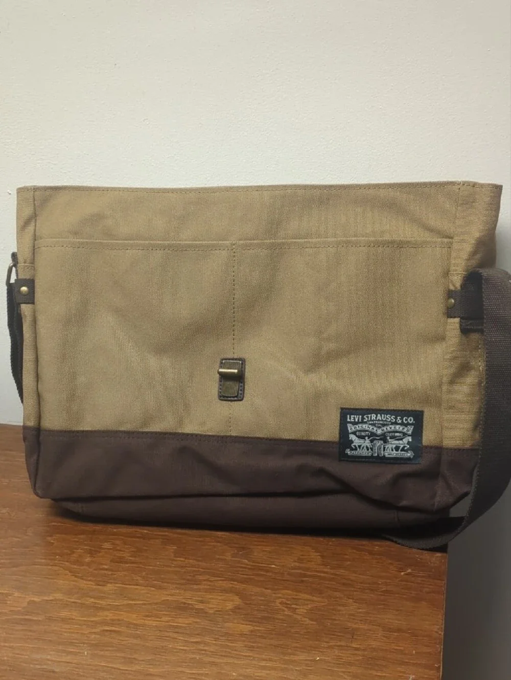 Levi's Two-Tone Tan and Dark Brown Canvas Lap Top Messenger Bag Sutherland II
